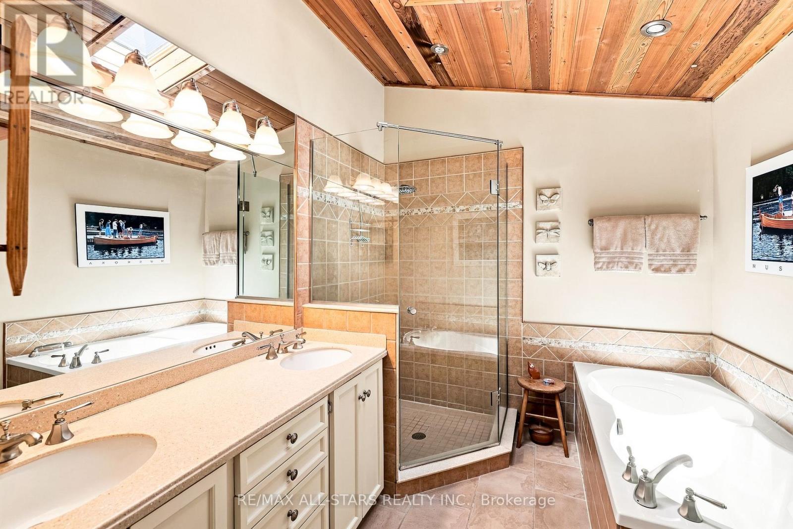 46 SAWMILL LANE - 24