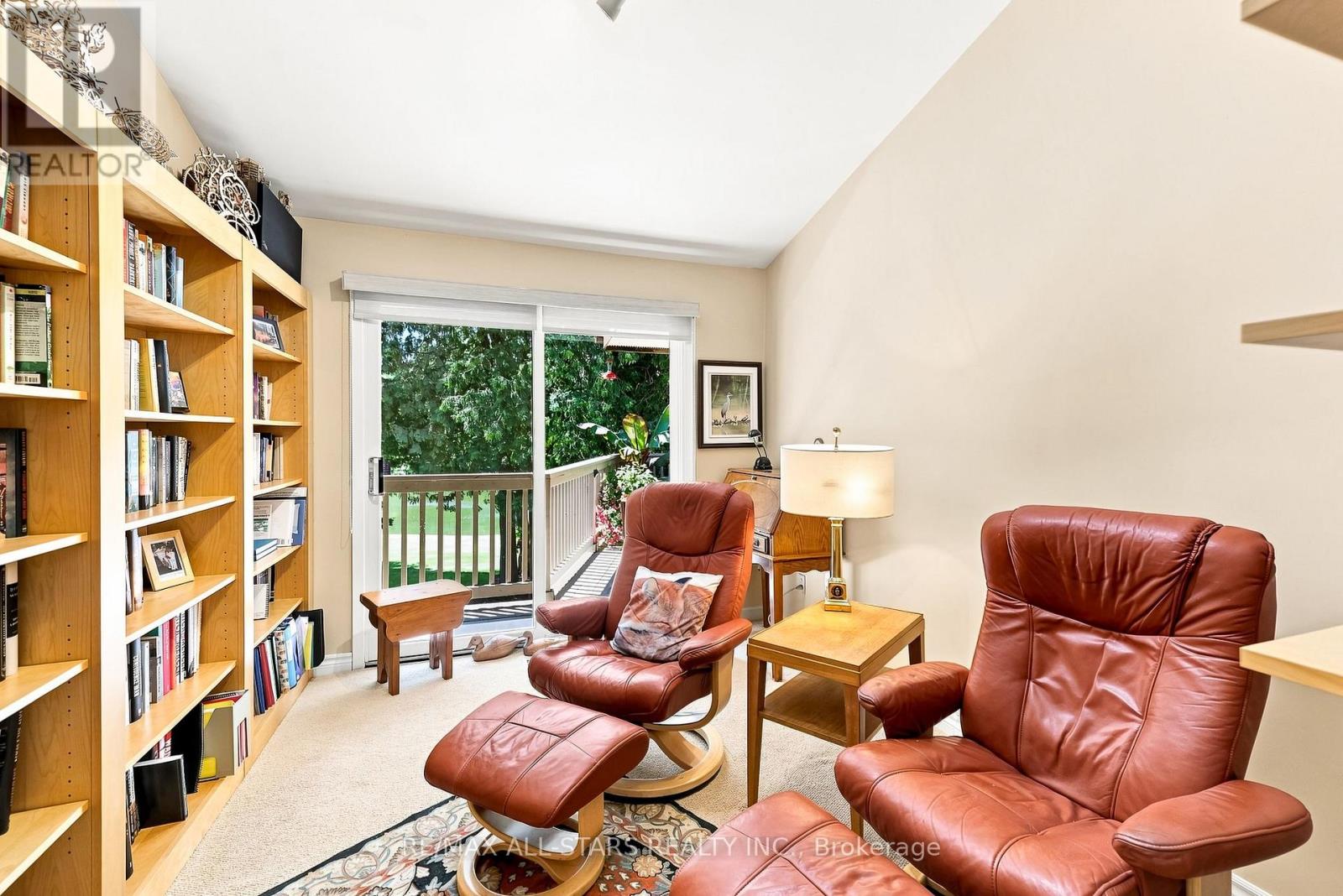 46 SAWMILL LANE - 25
