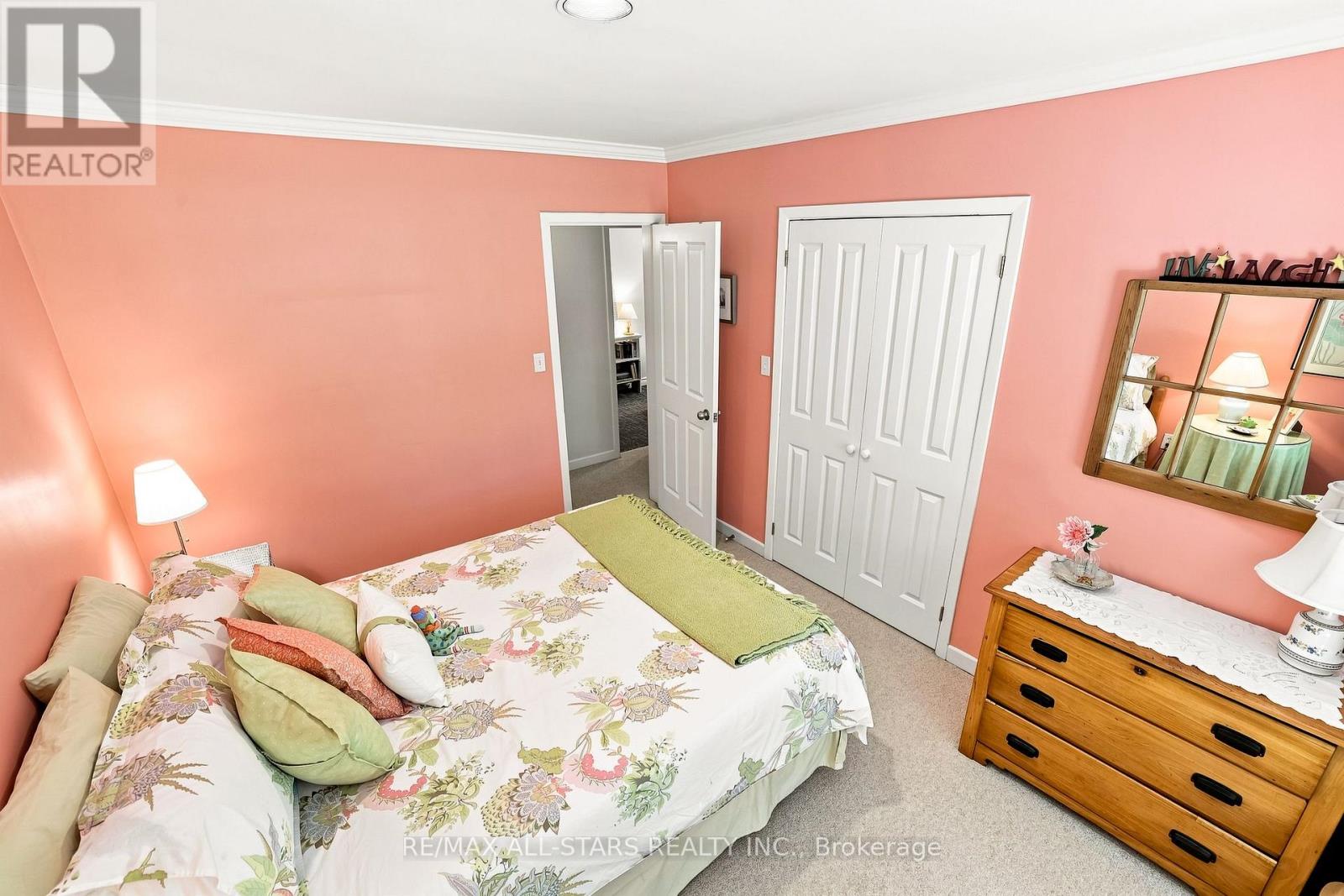 46 SAWMILL LANE - 32