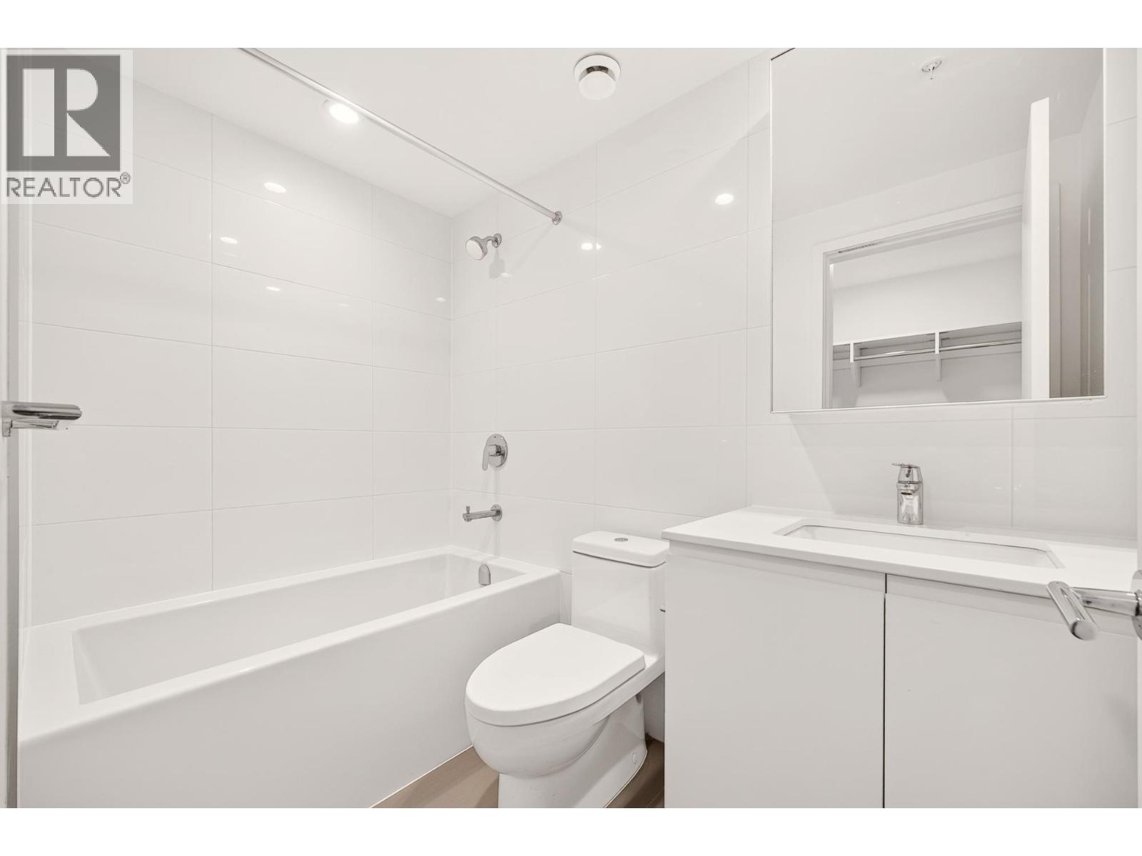 2 Bed, 2 Bath House for Sale in Burnaby – 3411 3809 EVERGREEN PLACE, Burnaby – MLS# R3154202 - Image 14