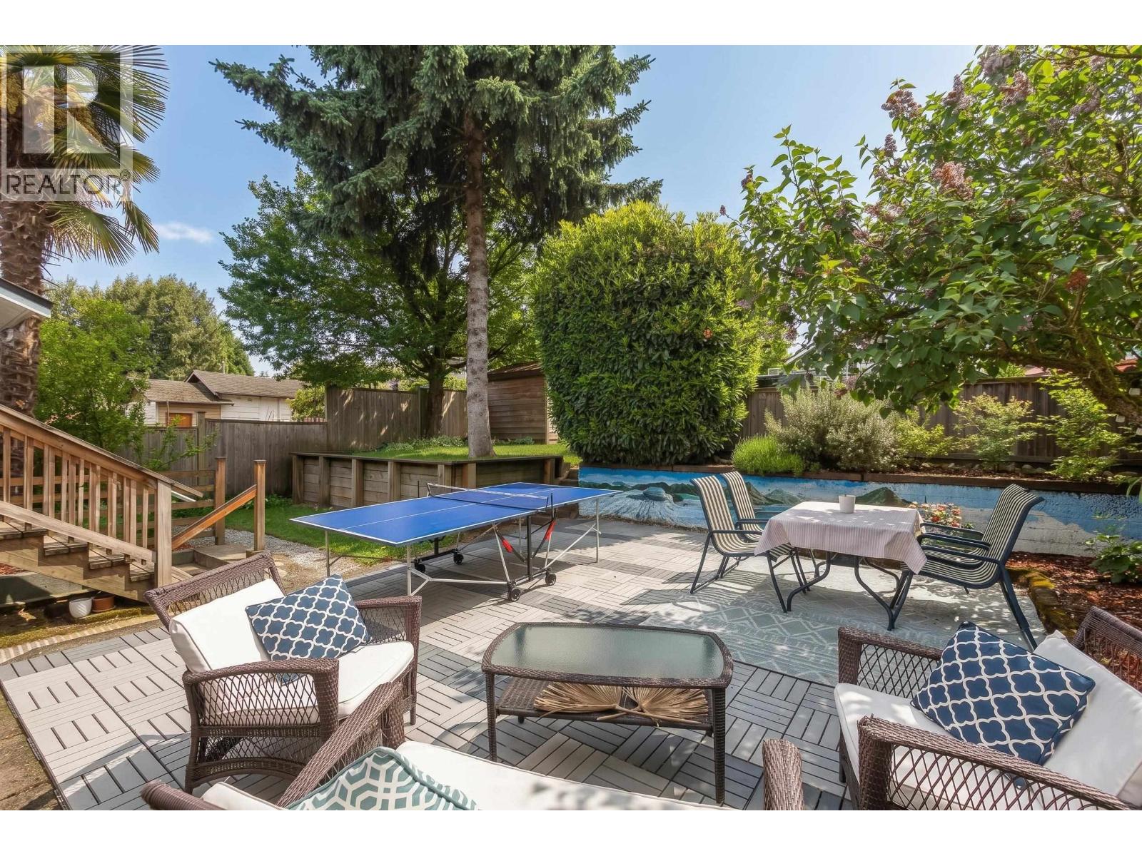 513 GARRETT STREET, New Westminster