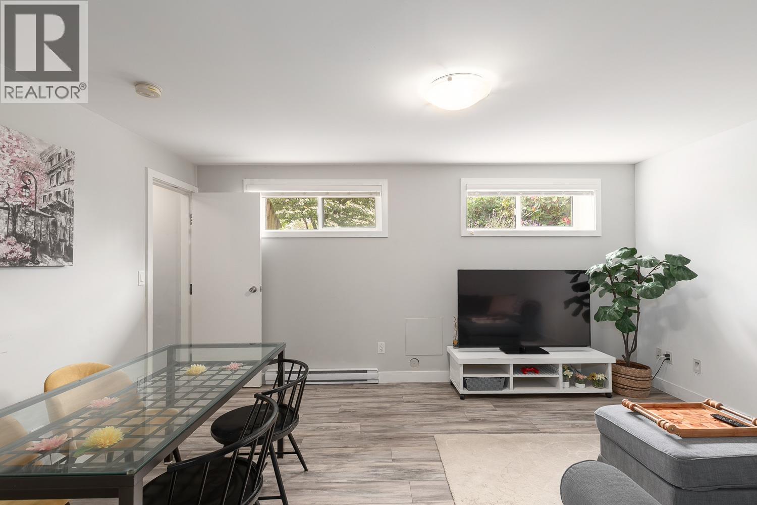 513 GARRETT STREET, New Westminster