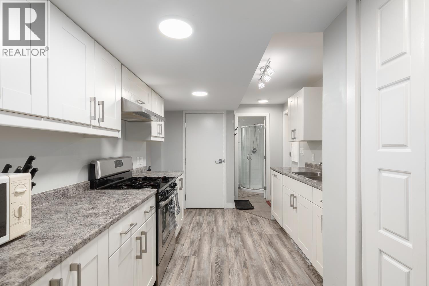 513 GARRETT STREET, New Westminster