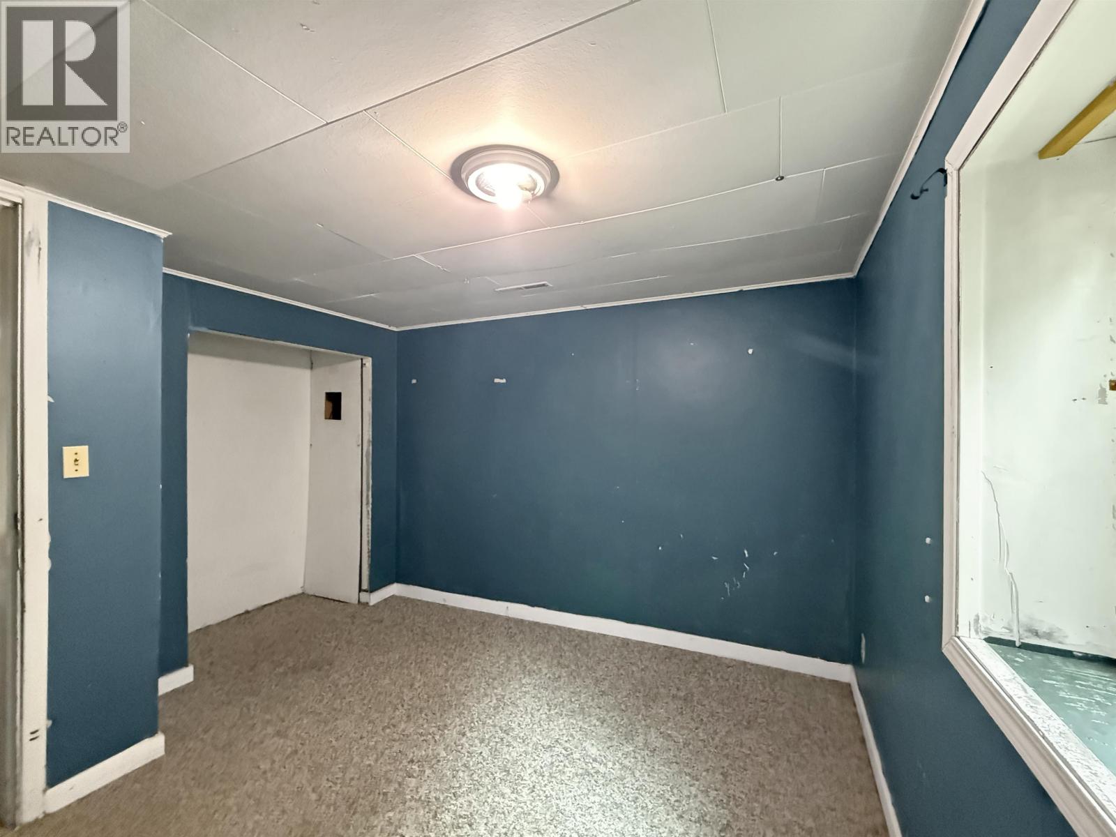 1181 N THIRD AVENUE - Image 22