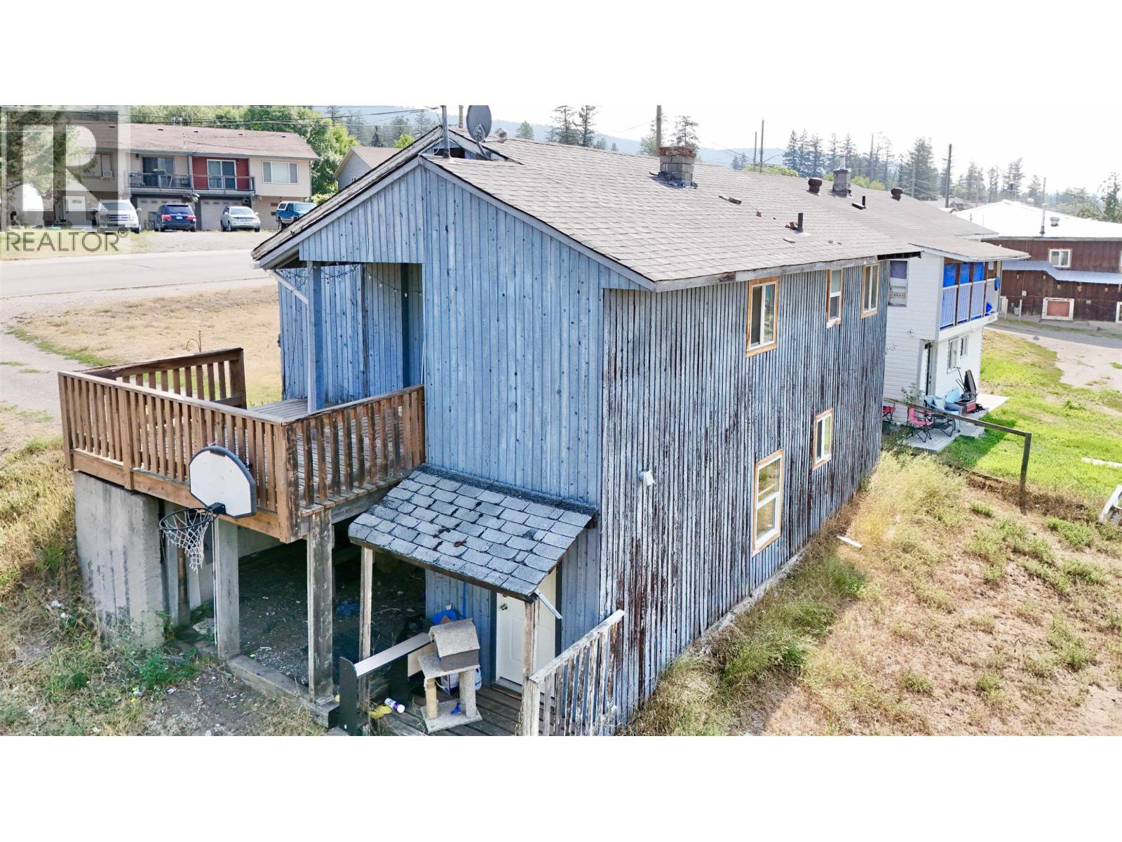 1181 N THIRD AVENUE - 6