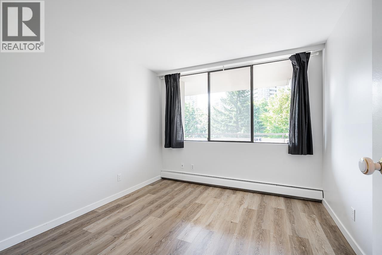 2 Bed, 2 Bath Apartment for Sale in Burnaby – 404 2020 BELLWOOD AVENUE, Burnaby – MLS# R3154435 - Image 18