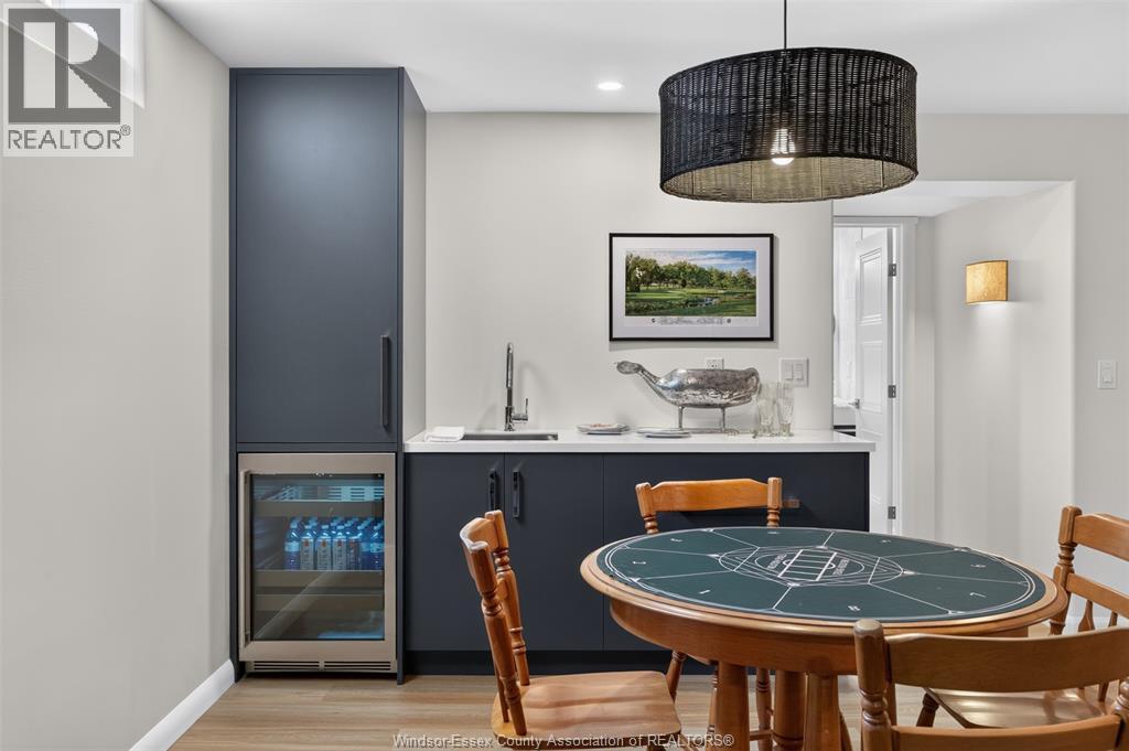 22 Emily AVENUE - 34