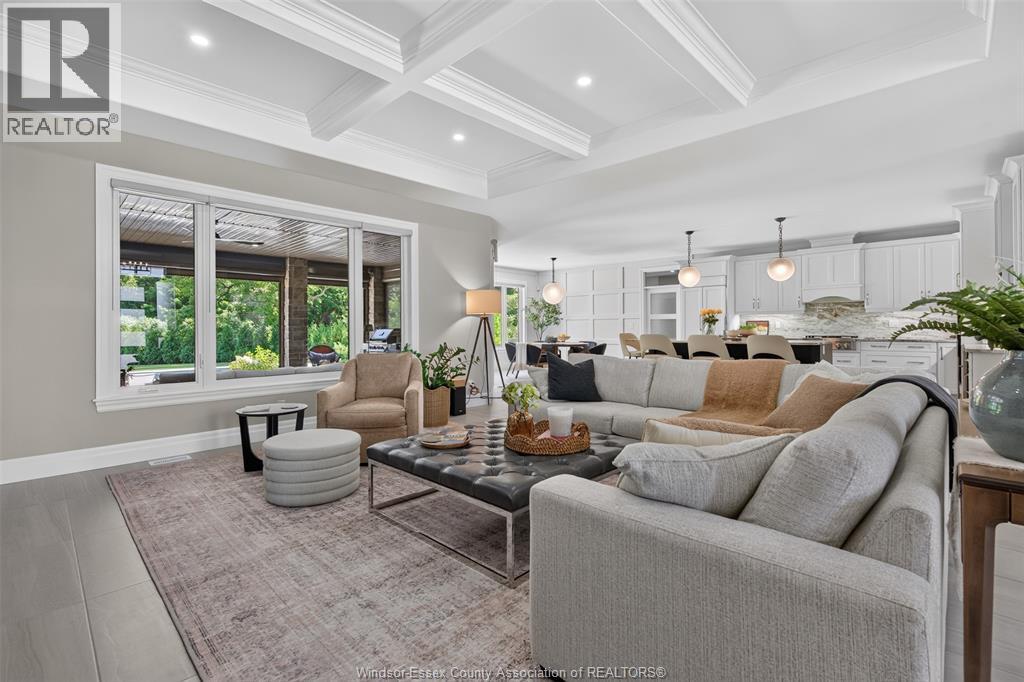 22 Emily AVENUE - 7