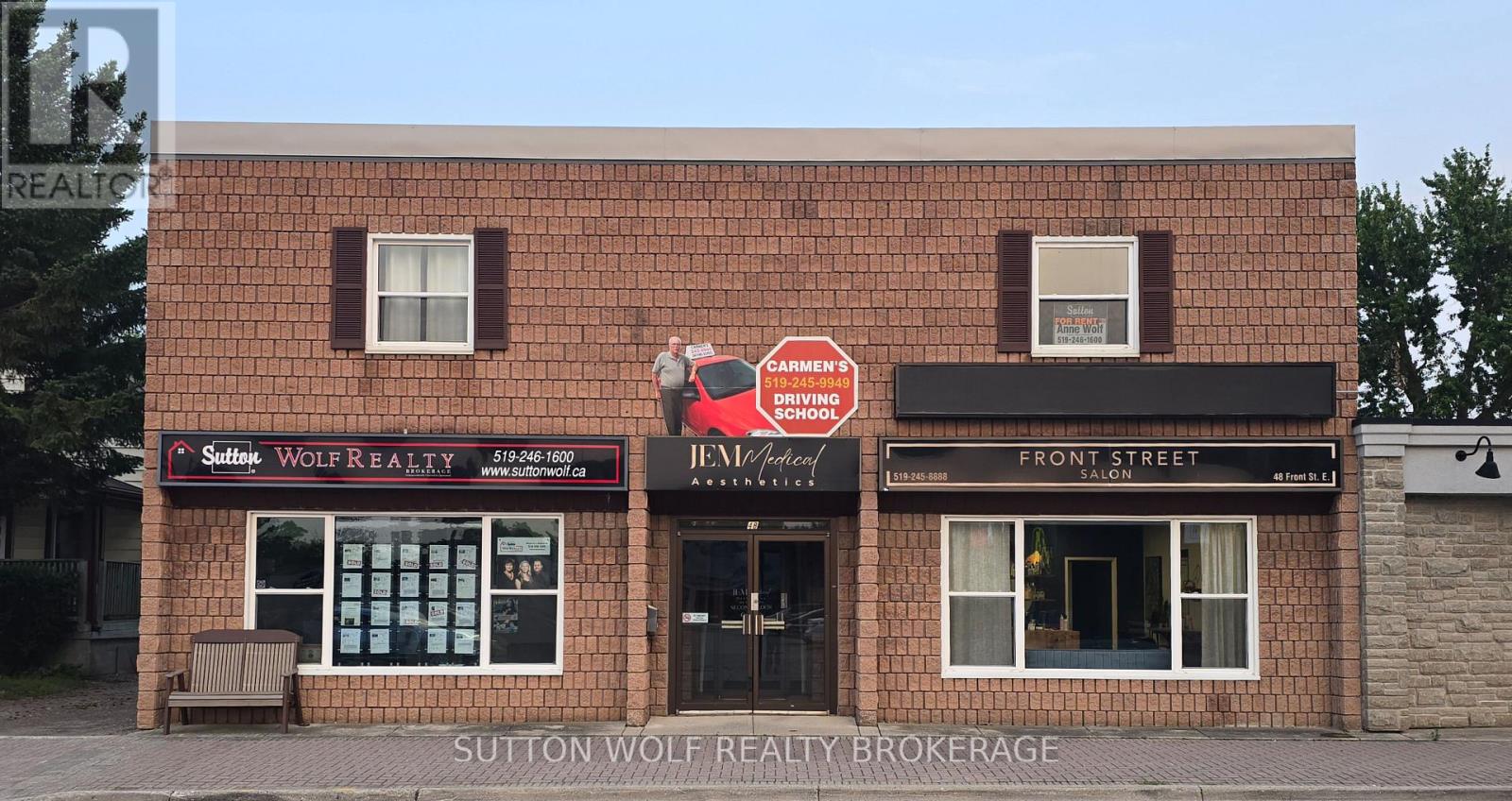 48 FRONT STREET E