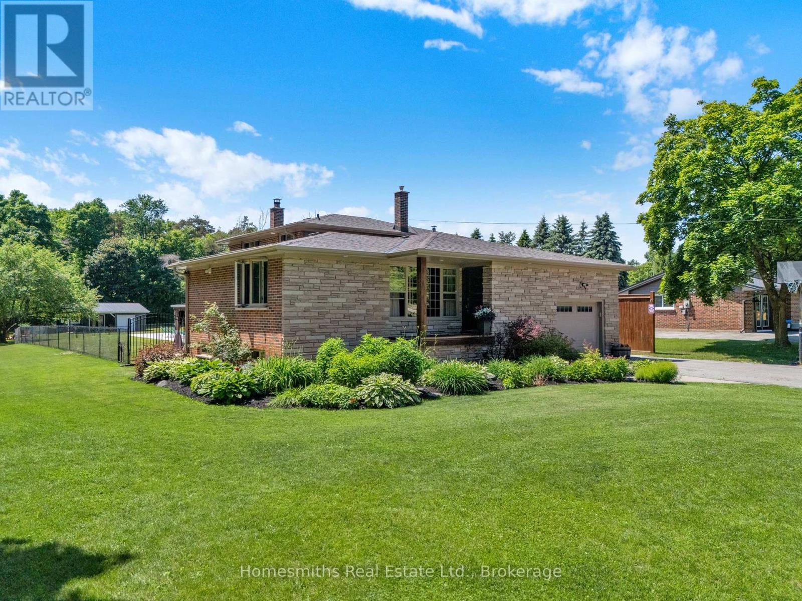 4726 MAIN STREET - 1