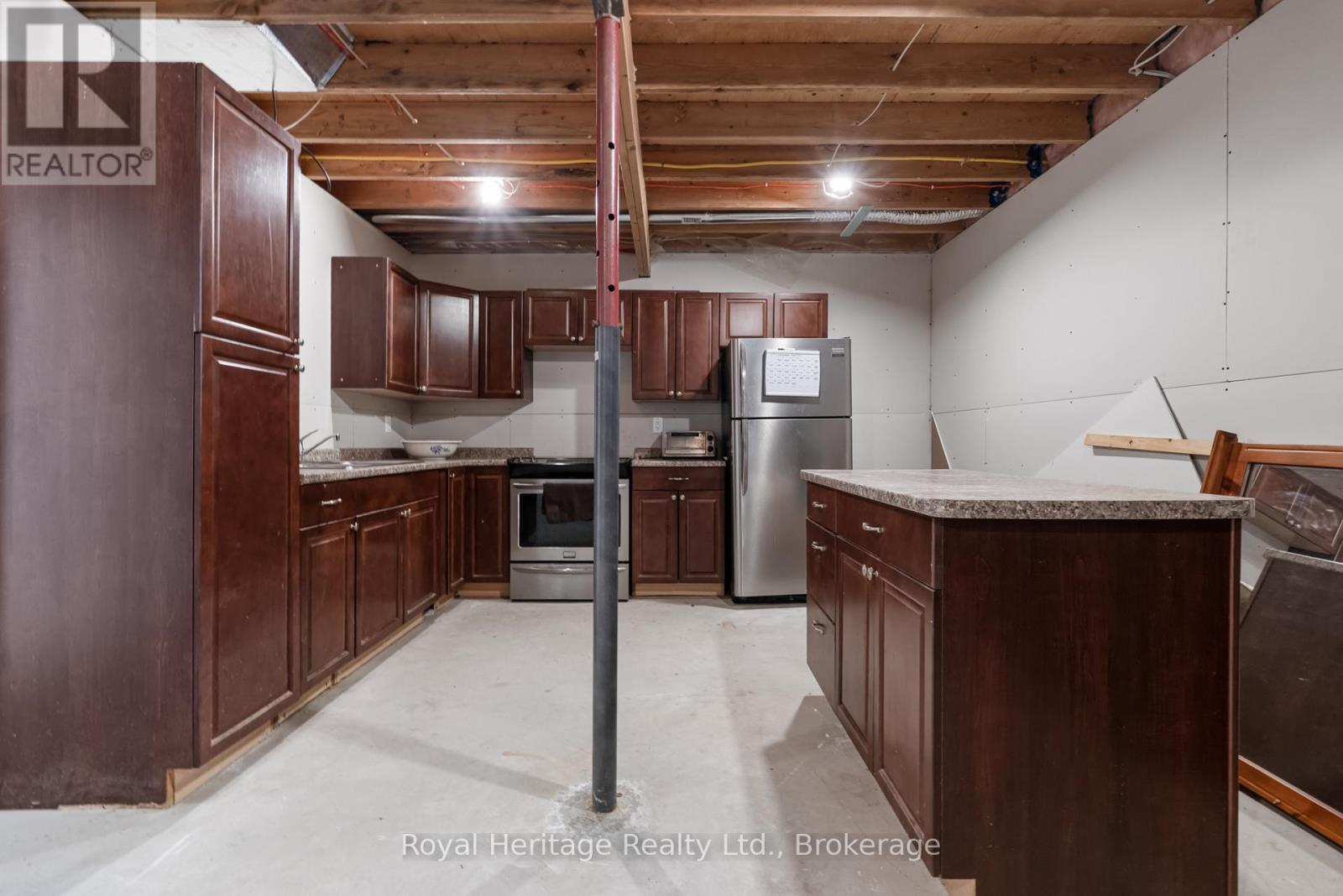 35 LESLIE FROST LANE - Image 22