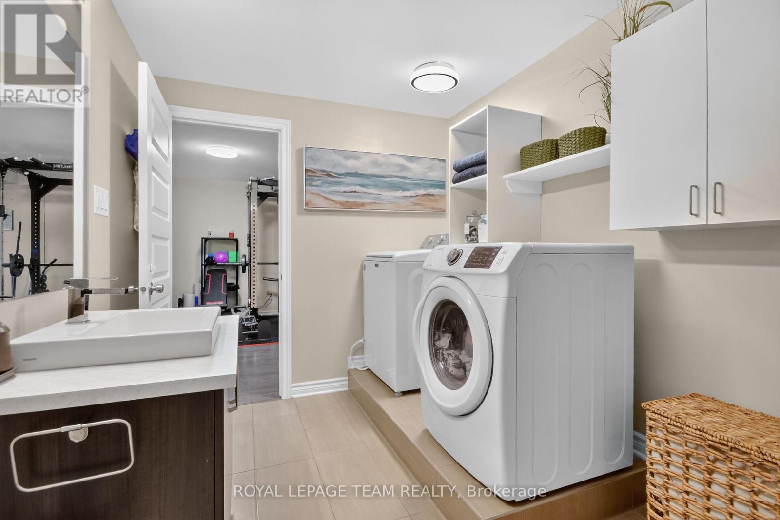 143 ST MALO PLACE - Image 28