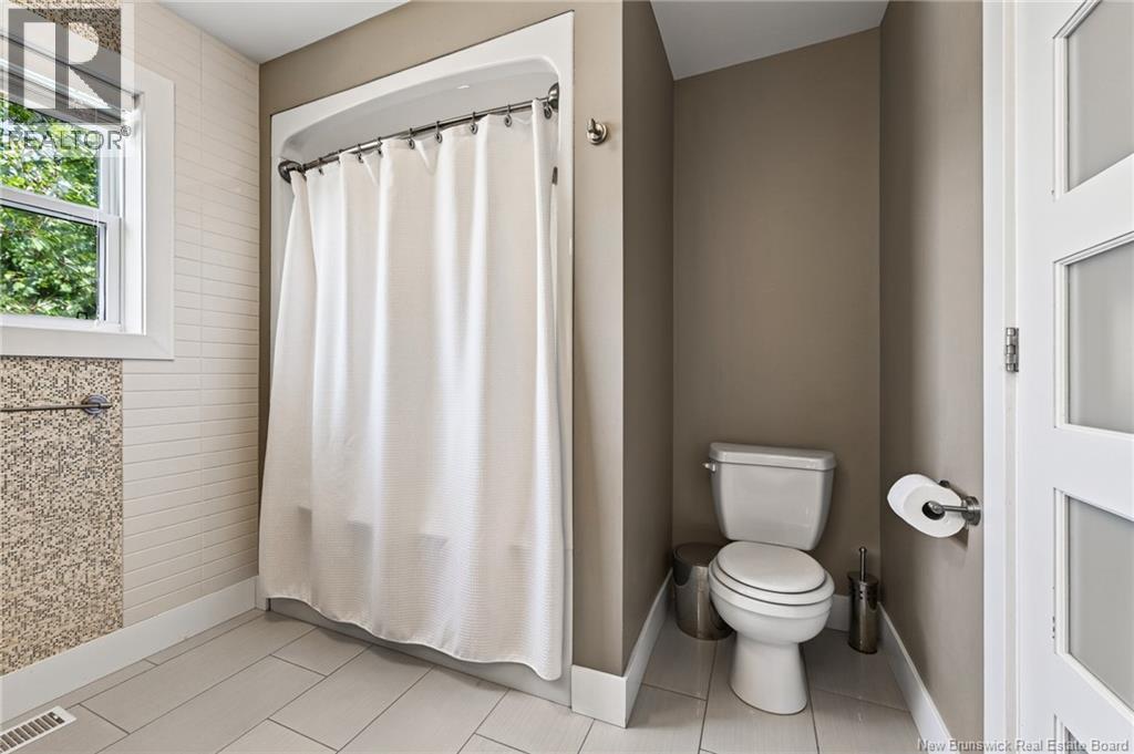 165 Larochelle - Image 22