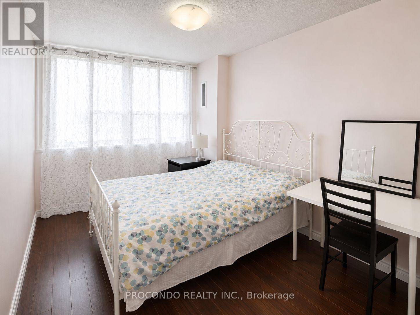 Photo of 45 Silver Springs Boulevard
