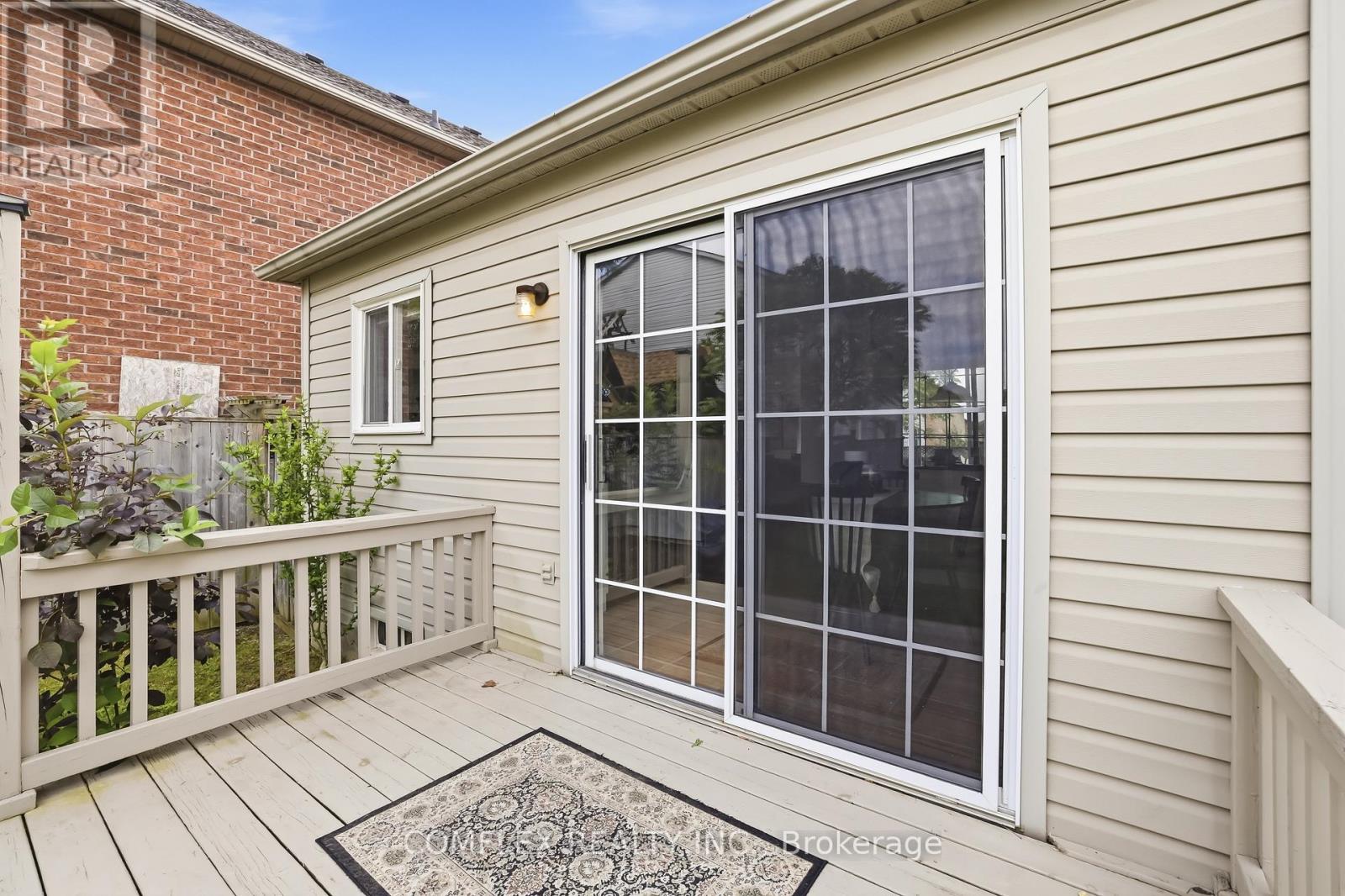 2 ARMITAGE CRESCENT - 33