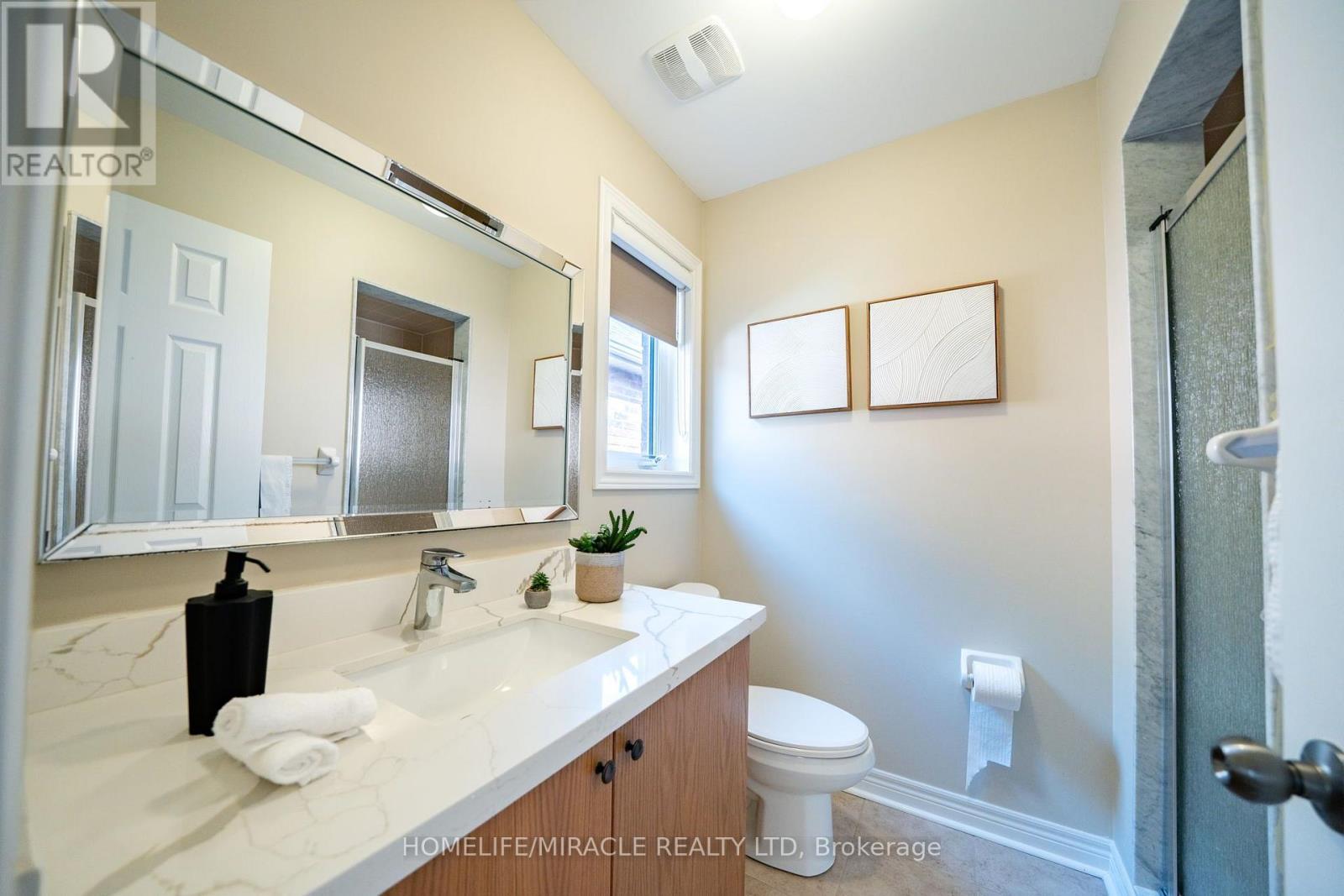544 BESSBOROUGH DRIVE - 35