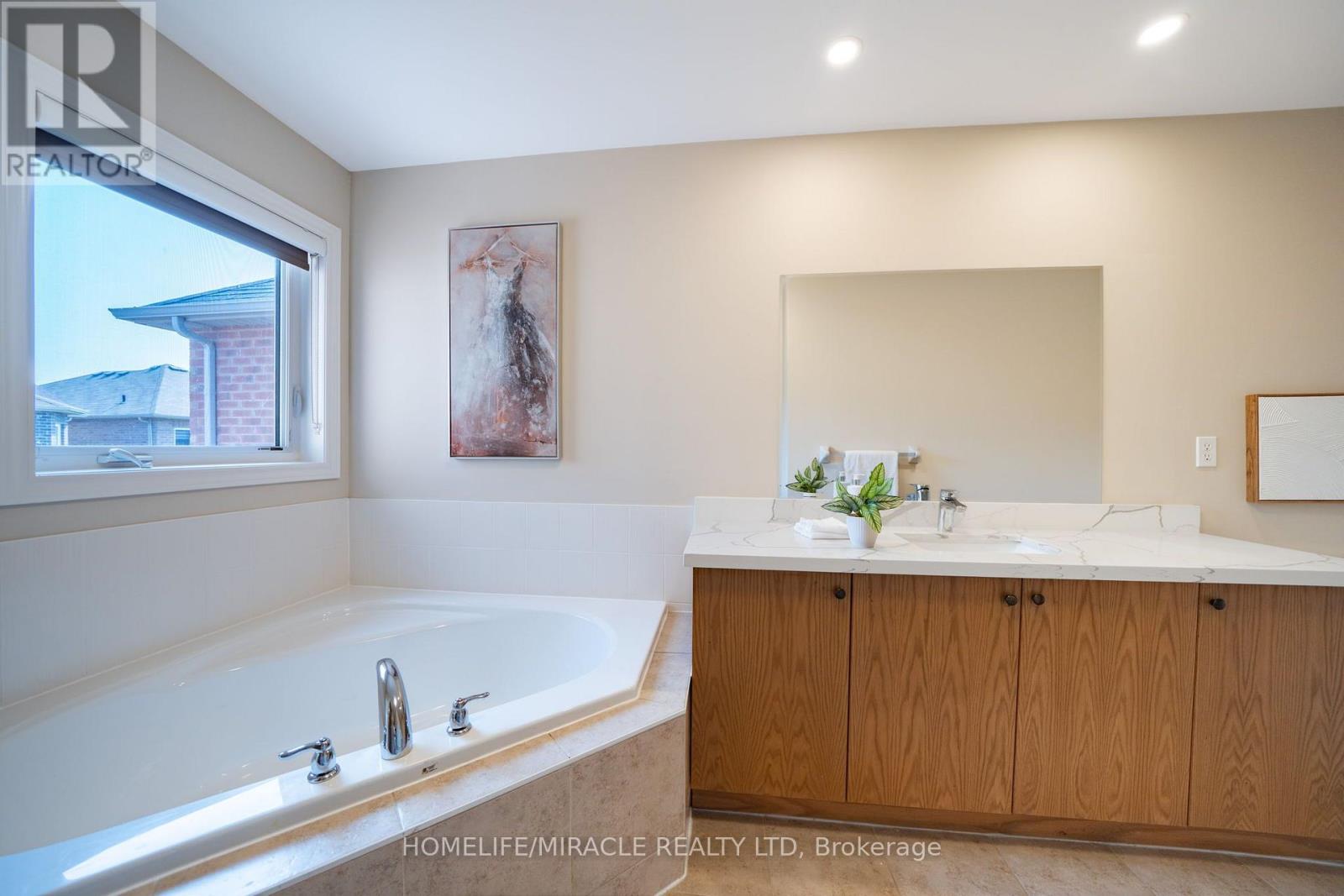 544 BESSBOROUGH DRIVE - 37