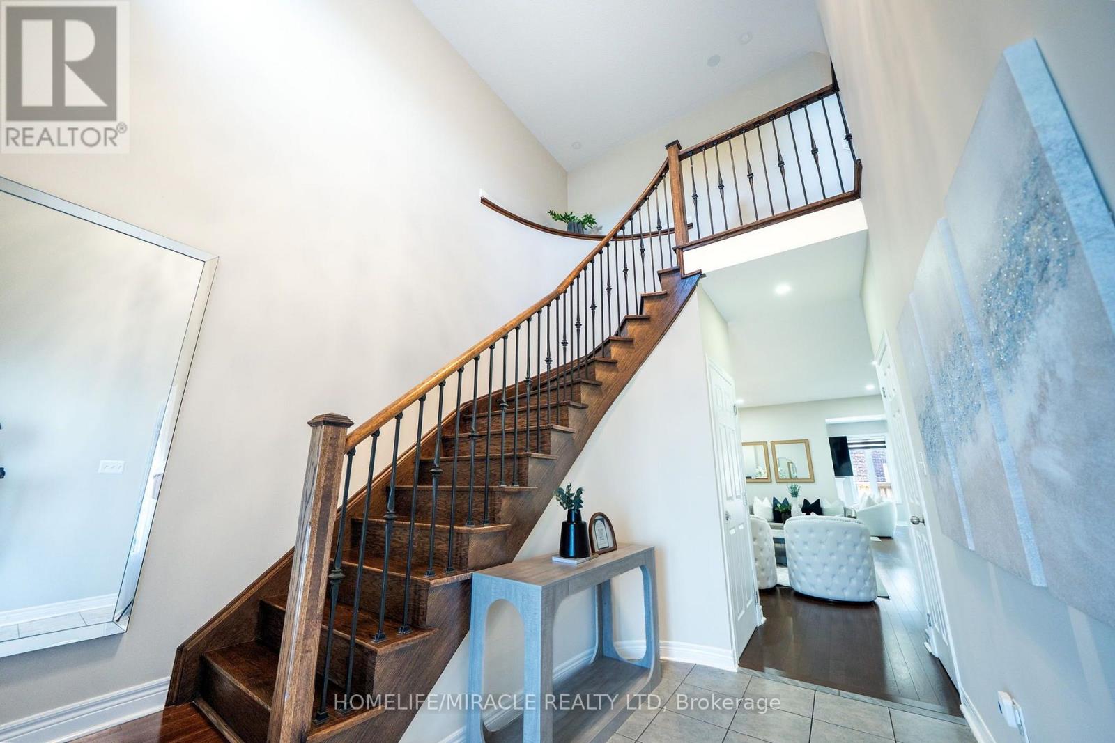 544 BESSBOROUGH DRIVE - 4