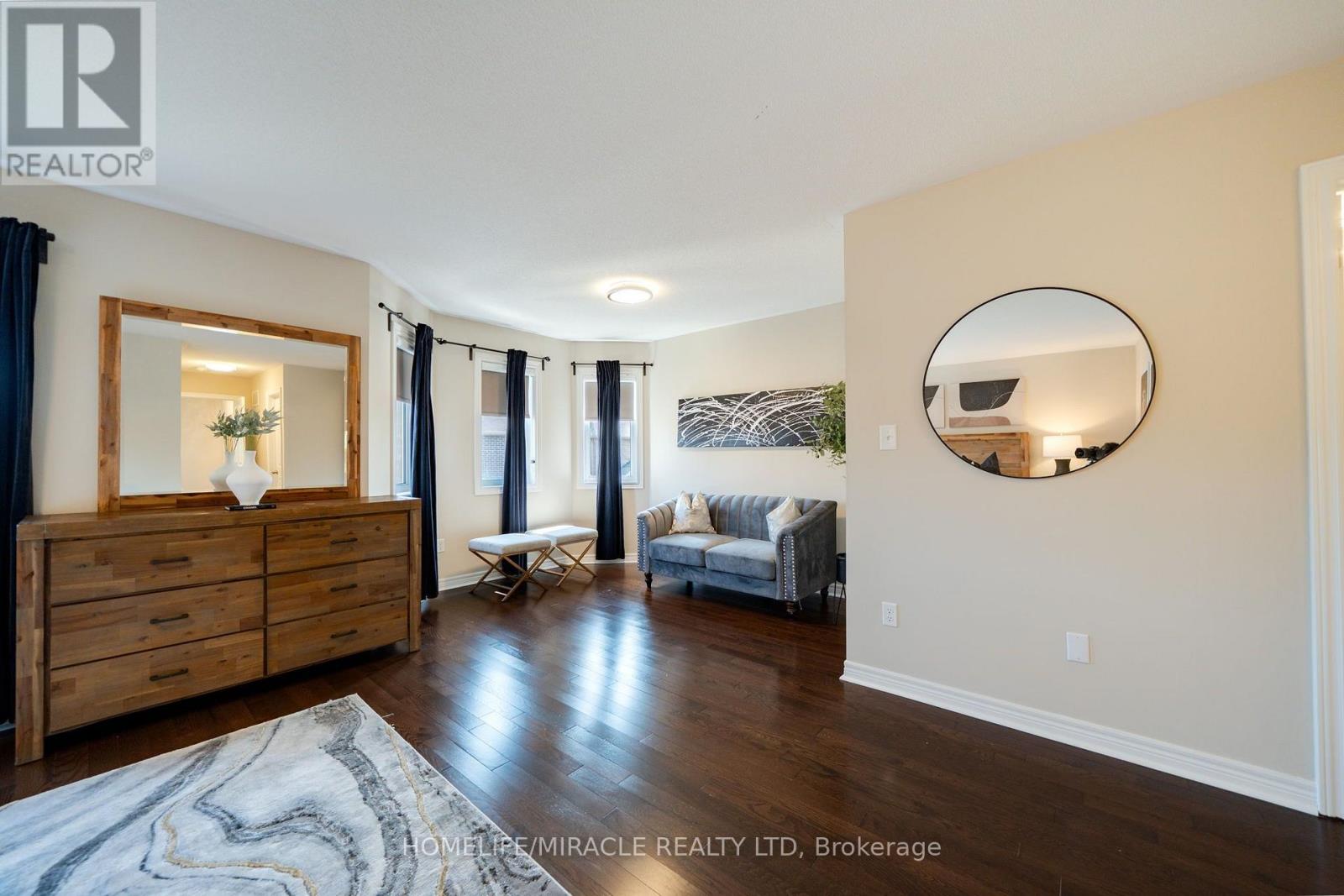 544 BESSBOROUGH DRIVE - 42