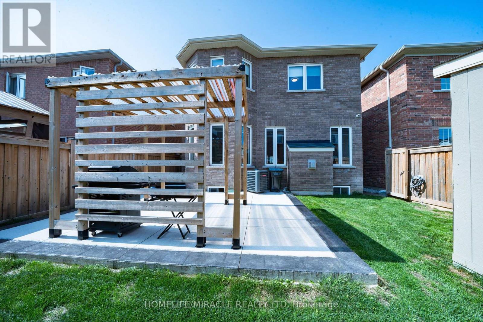 544 BESSBOROUGH DRIVE - 47