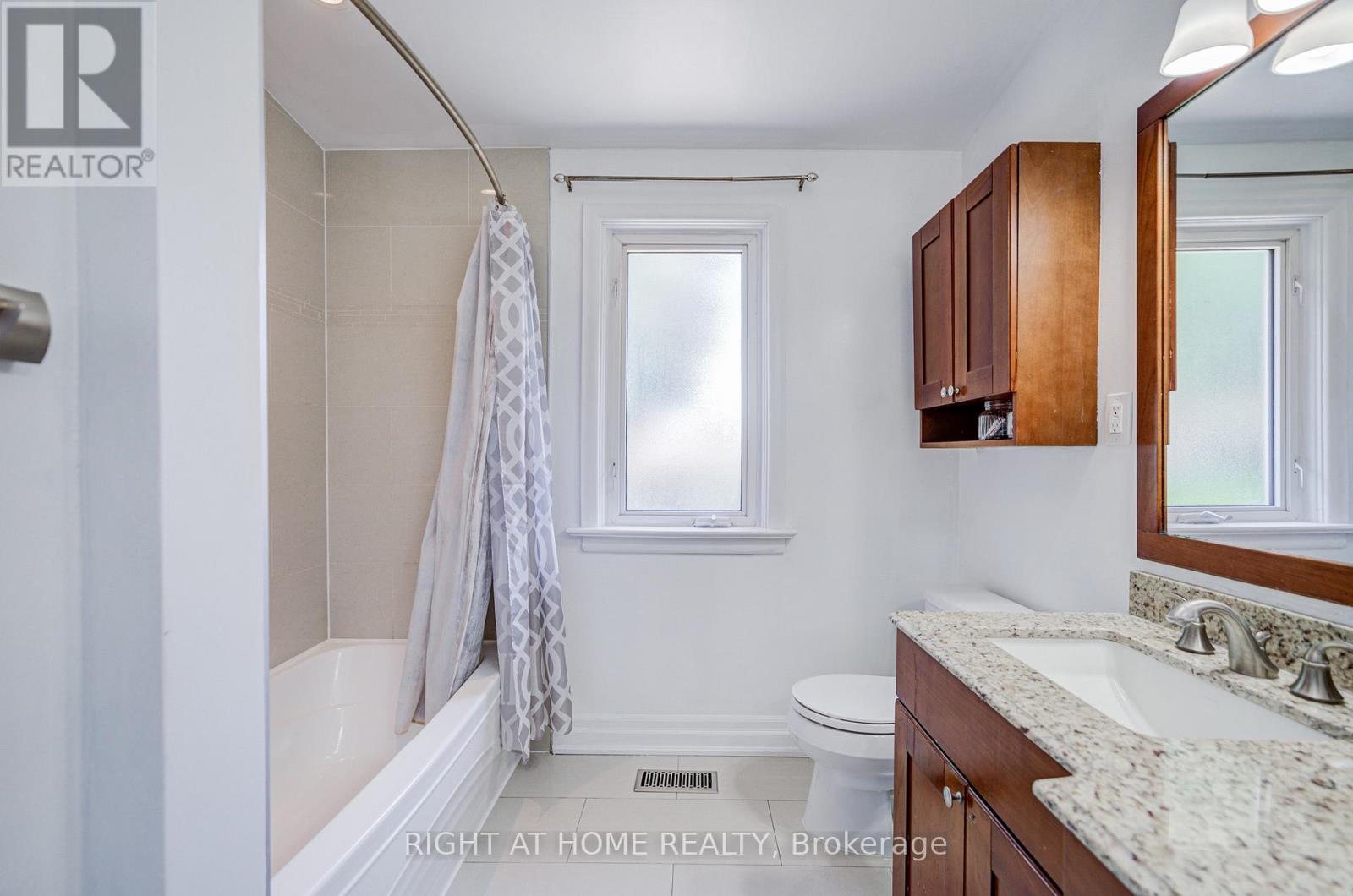 1600 BOXWOOD WAY - 21