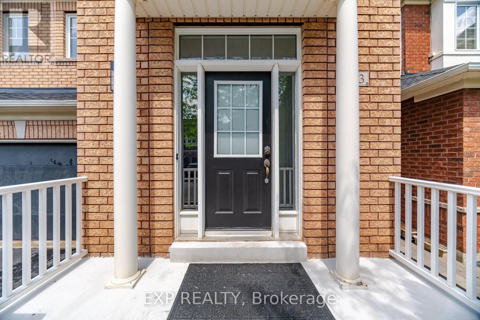 363 HOLMES CRESCENT, Milton (SC Scott) — photo 2