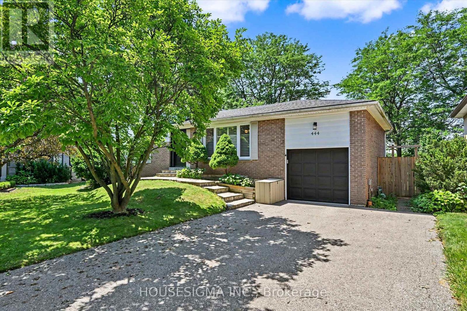 Photo of 444 Withnell Crescent