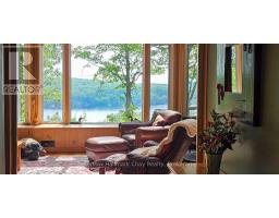 Bedroom 2 - 1497 Fox Point Road, Lake Of Bays, ON P0A1H0 Photo 14