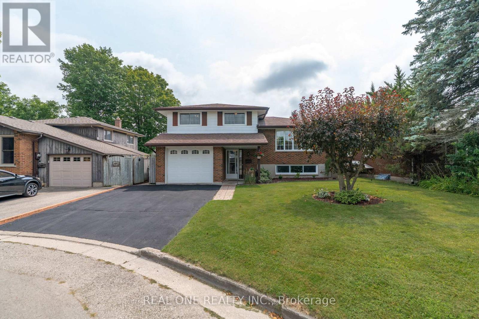 111 GLENBURNIE DRIVE - 1