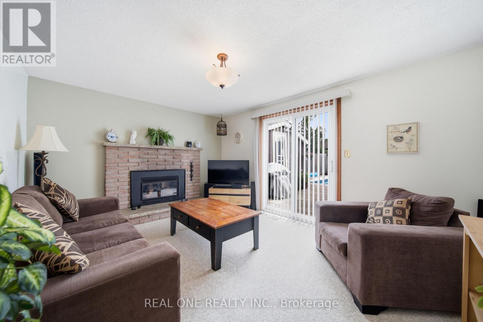 111 GLENBURNIE DRIVE - 10