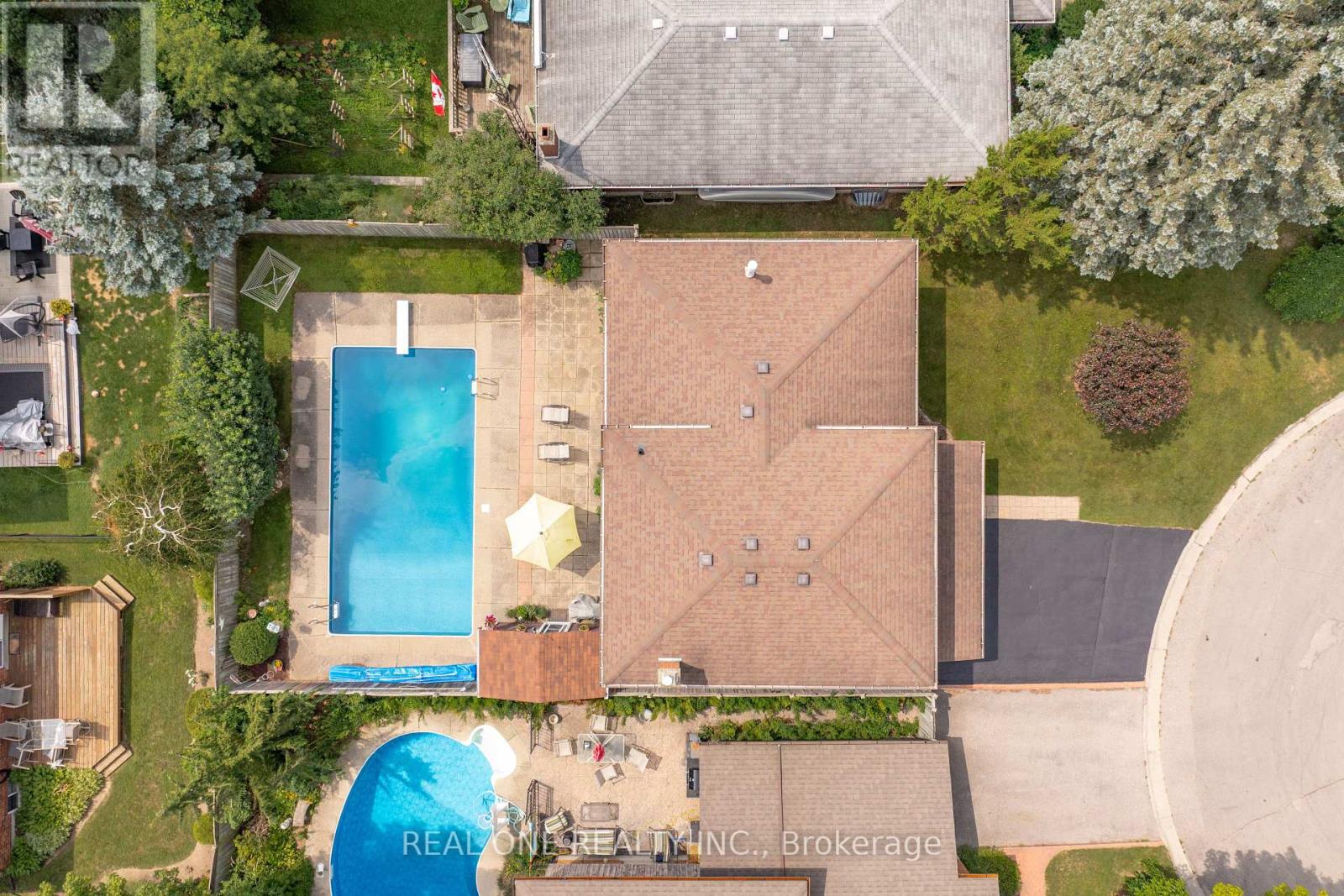 111 GLENBURNIE DRIVE - 8