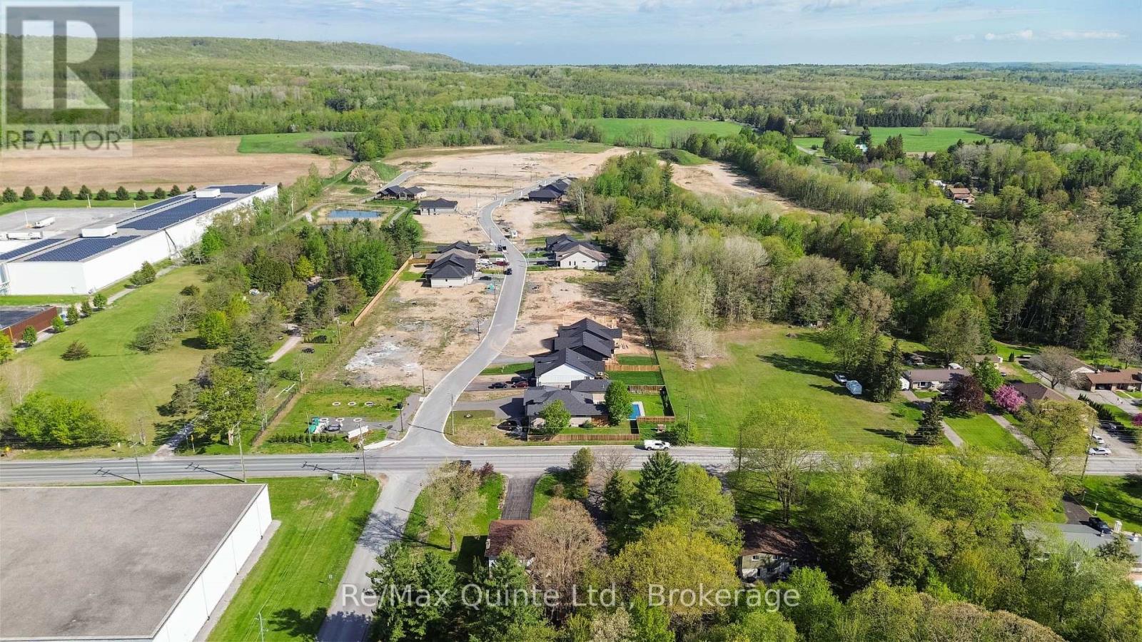 13 DEERVIEW DRIVE - 8