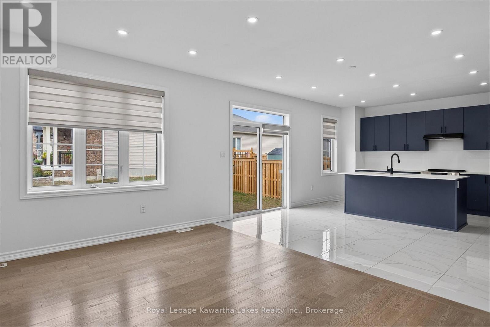 19 HENNESSEY CRESCENT - Image 11