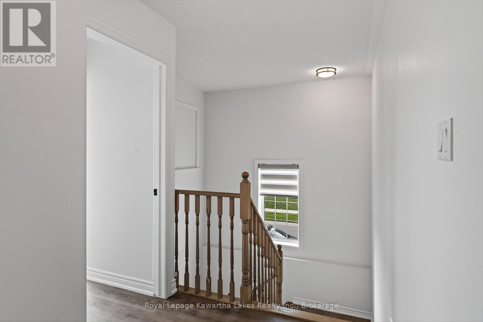 19 HENNESSEY CRESCENT - Image 21