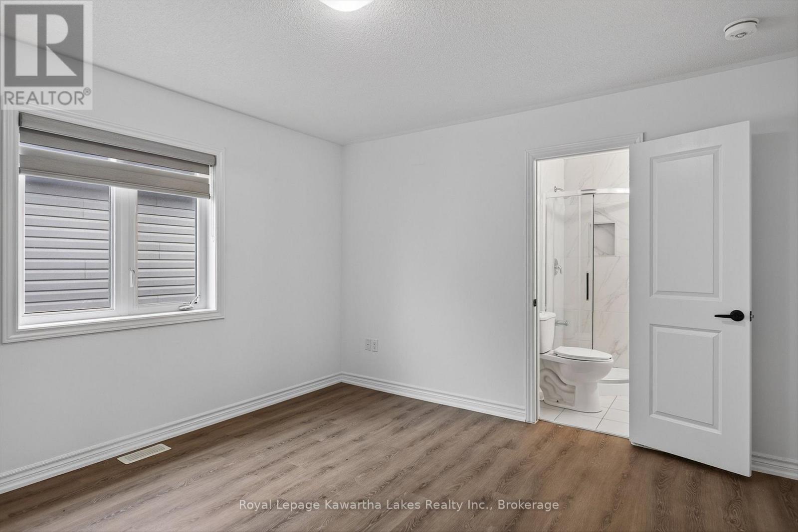 19 HENNESSEY CRESCENT - Image 27