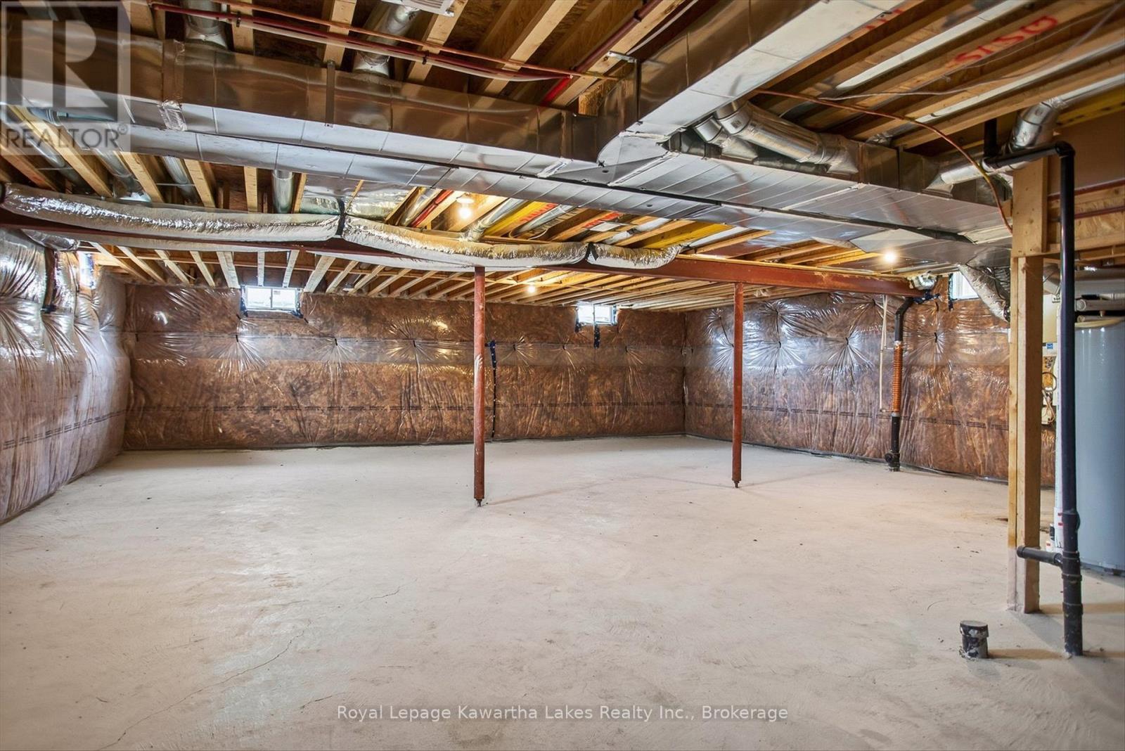 19 HENNESSEY CRESCENT - Image 38