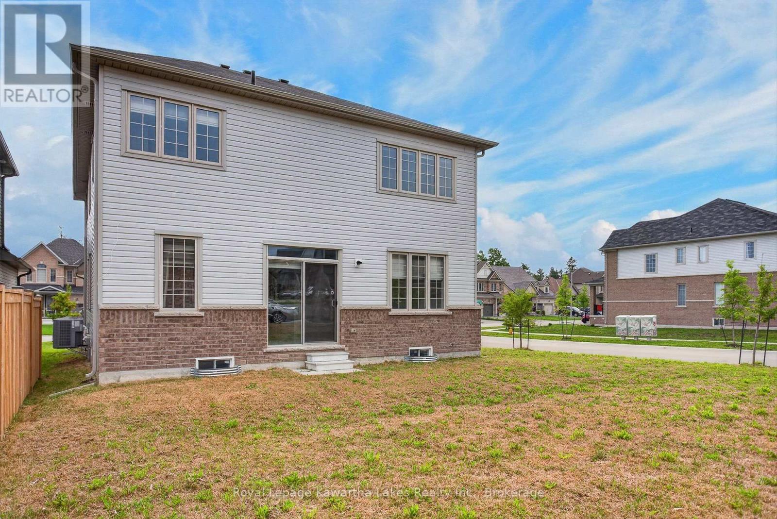 19 HENNESSEY CRESCENT - Image 42
