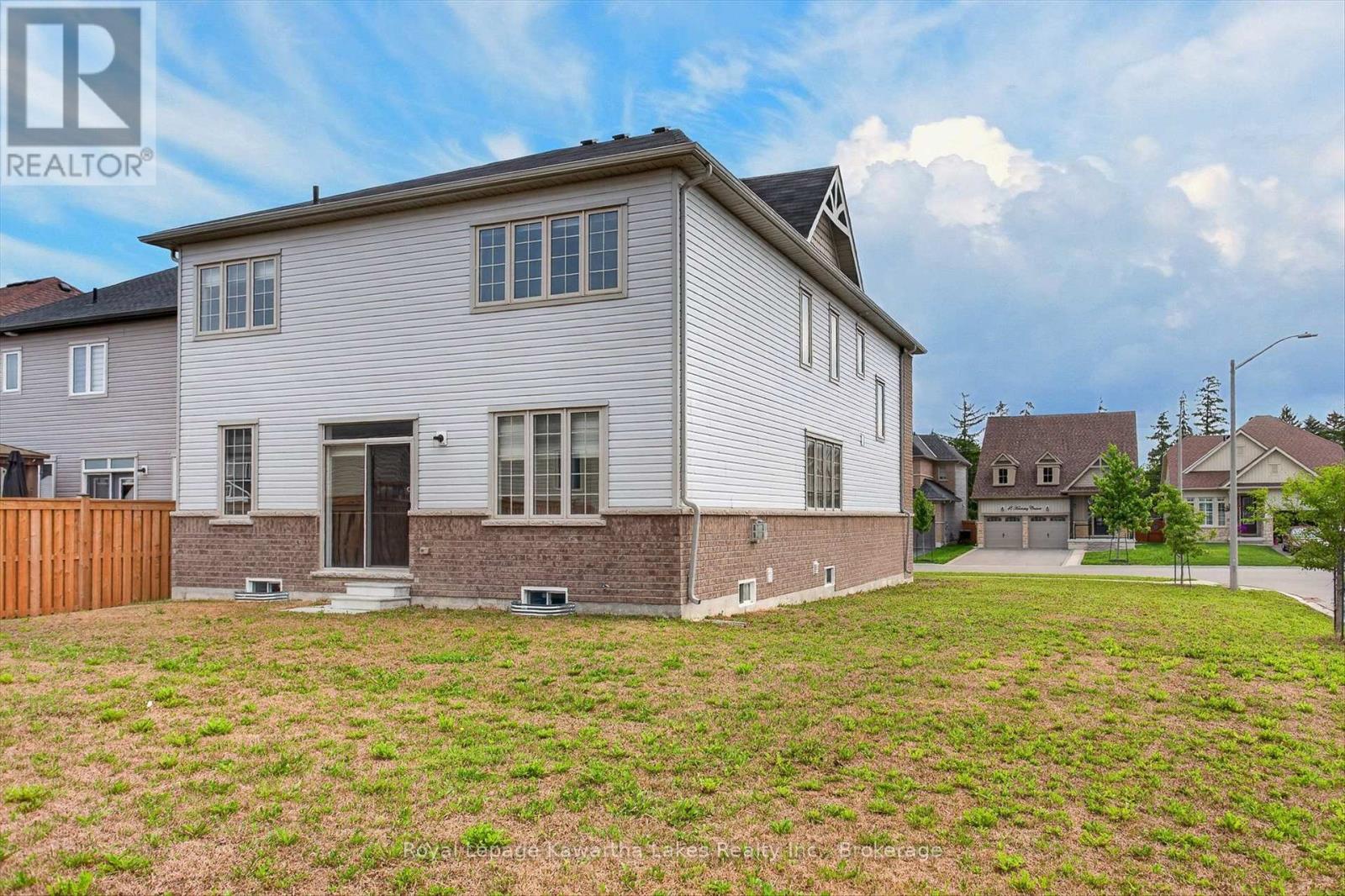 19 HENNESSEY CRESCENT - Image 43