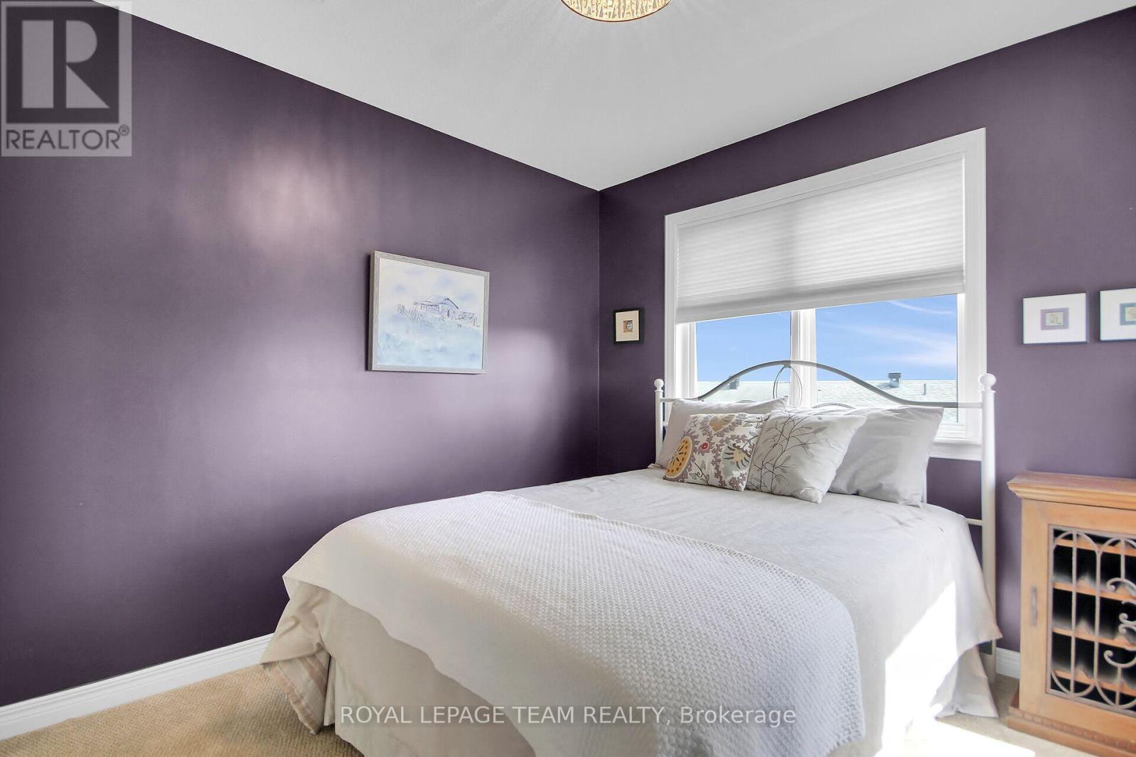 #7 4448 HARPER AVENUE - 35