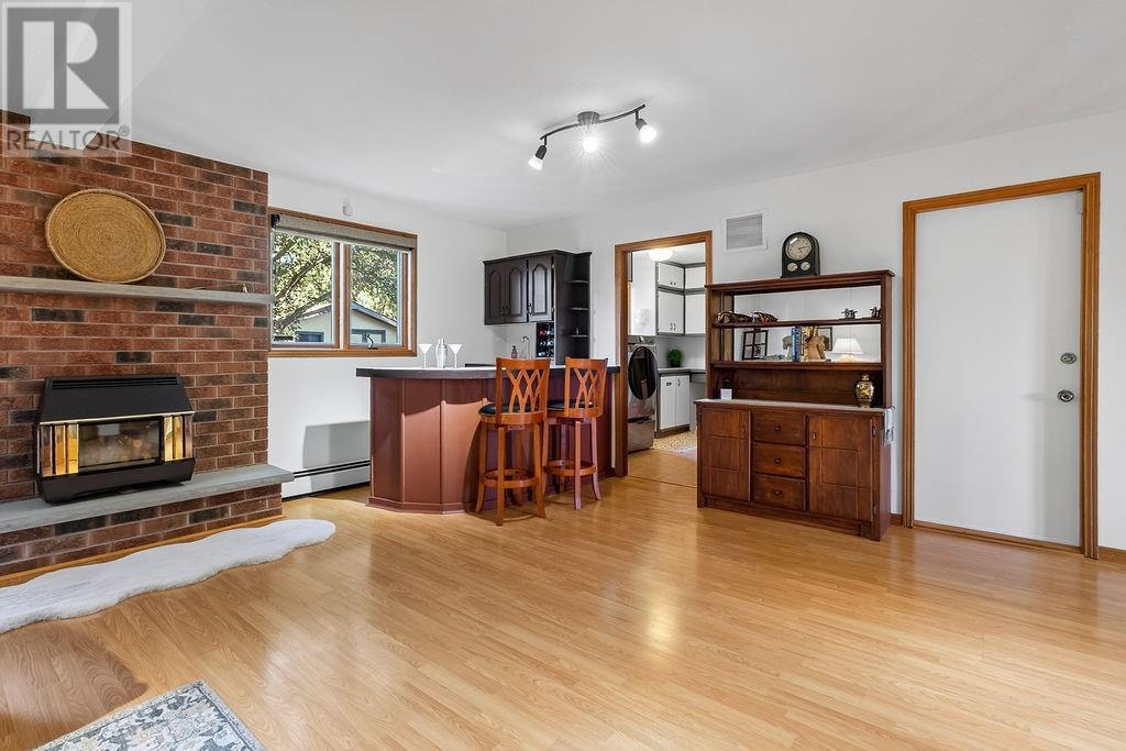 71 Chantal Crescent - Image 21