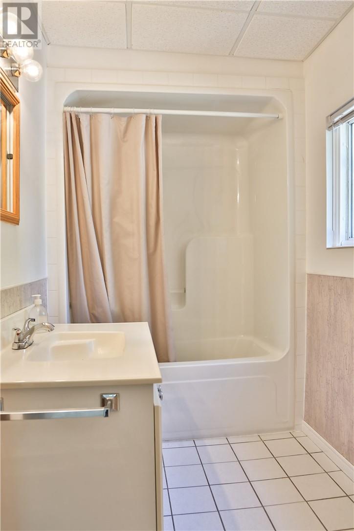 431 Edgewater - Image 10