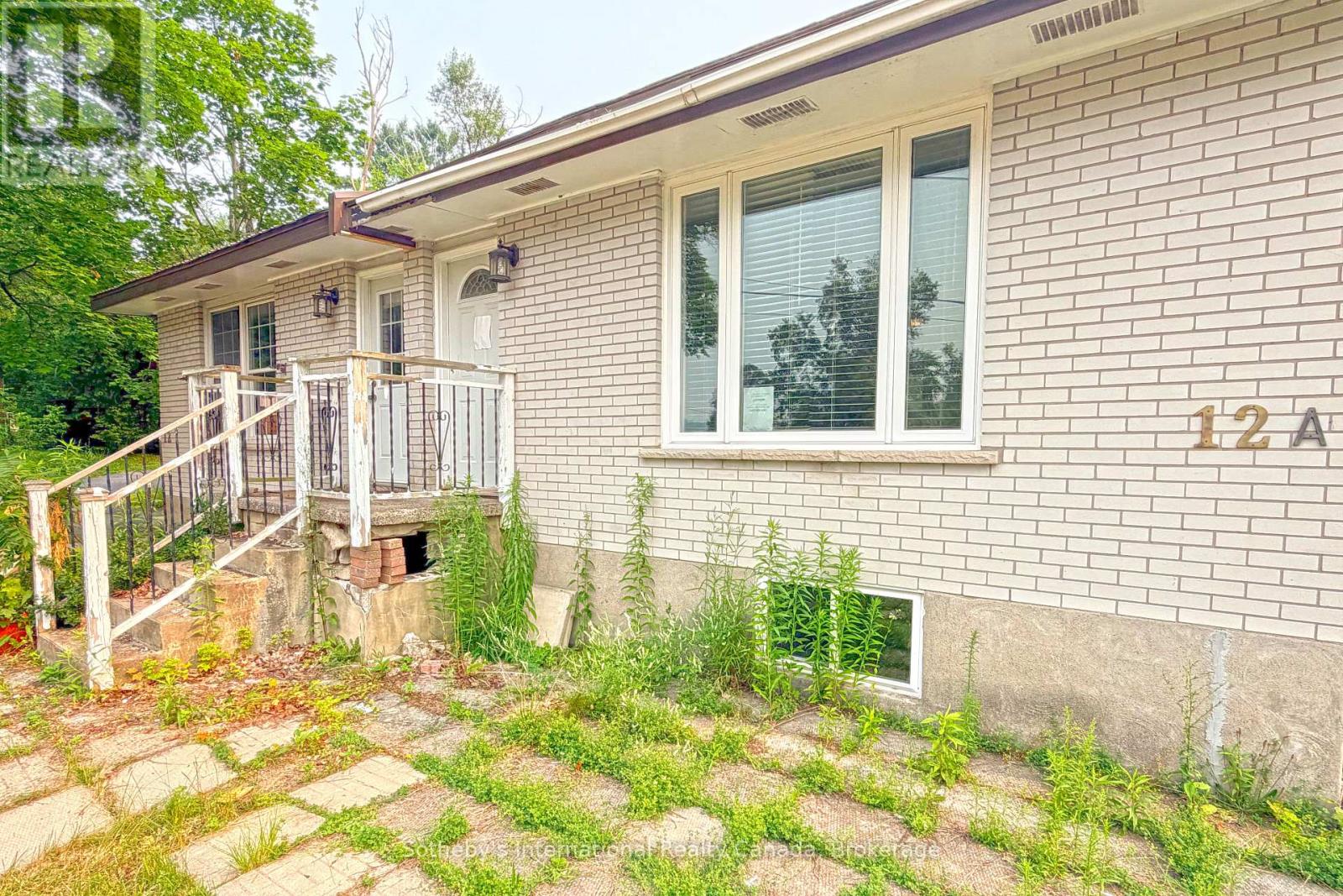 12A VALLEY DRIVE - 1