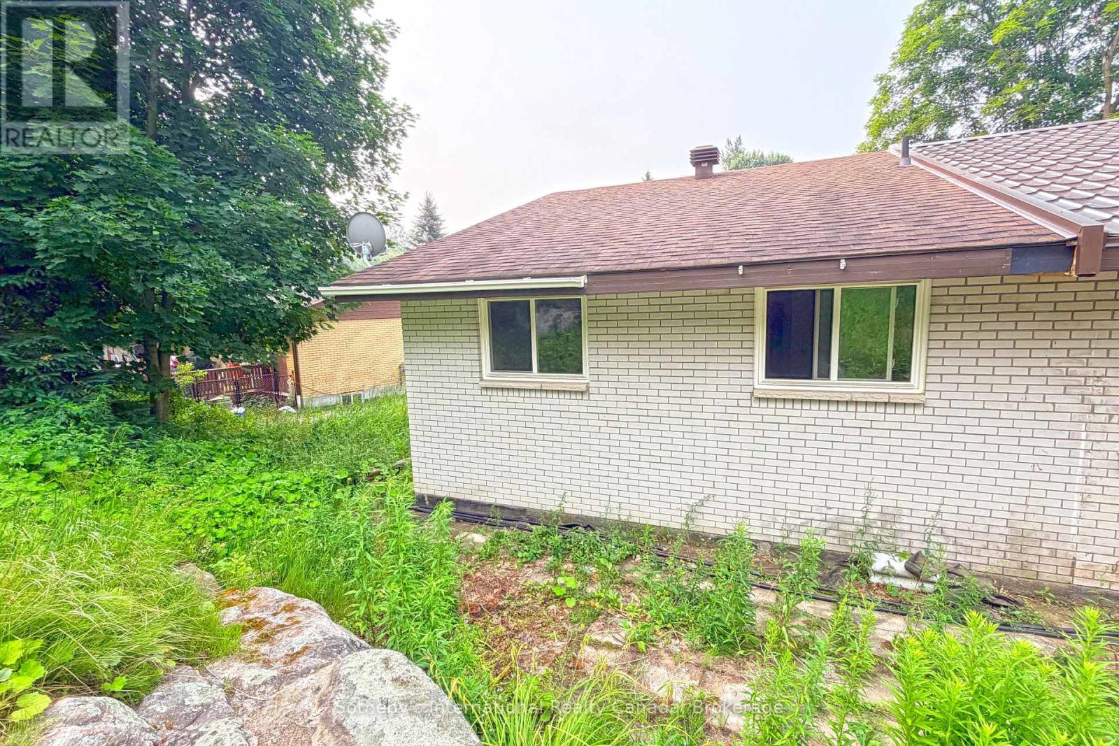 12A VALLEY DRIVE - 4