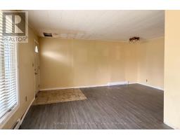 Laundry room - 12a Valley Drive, Bracebridge, ON P1L1B8 Photo 8