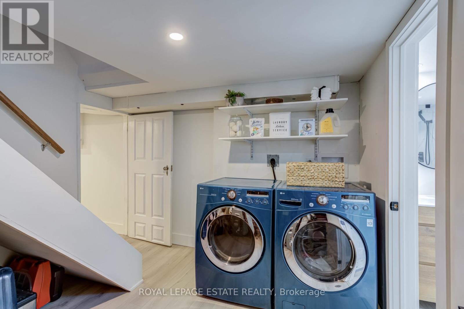 43 FAIRFORD AVENUE - 25