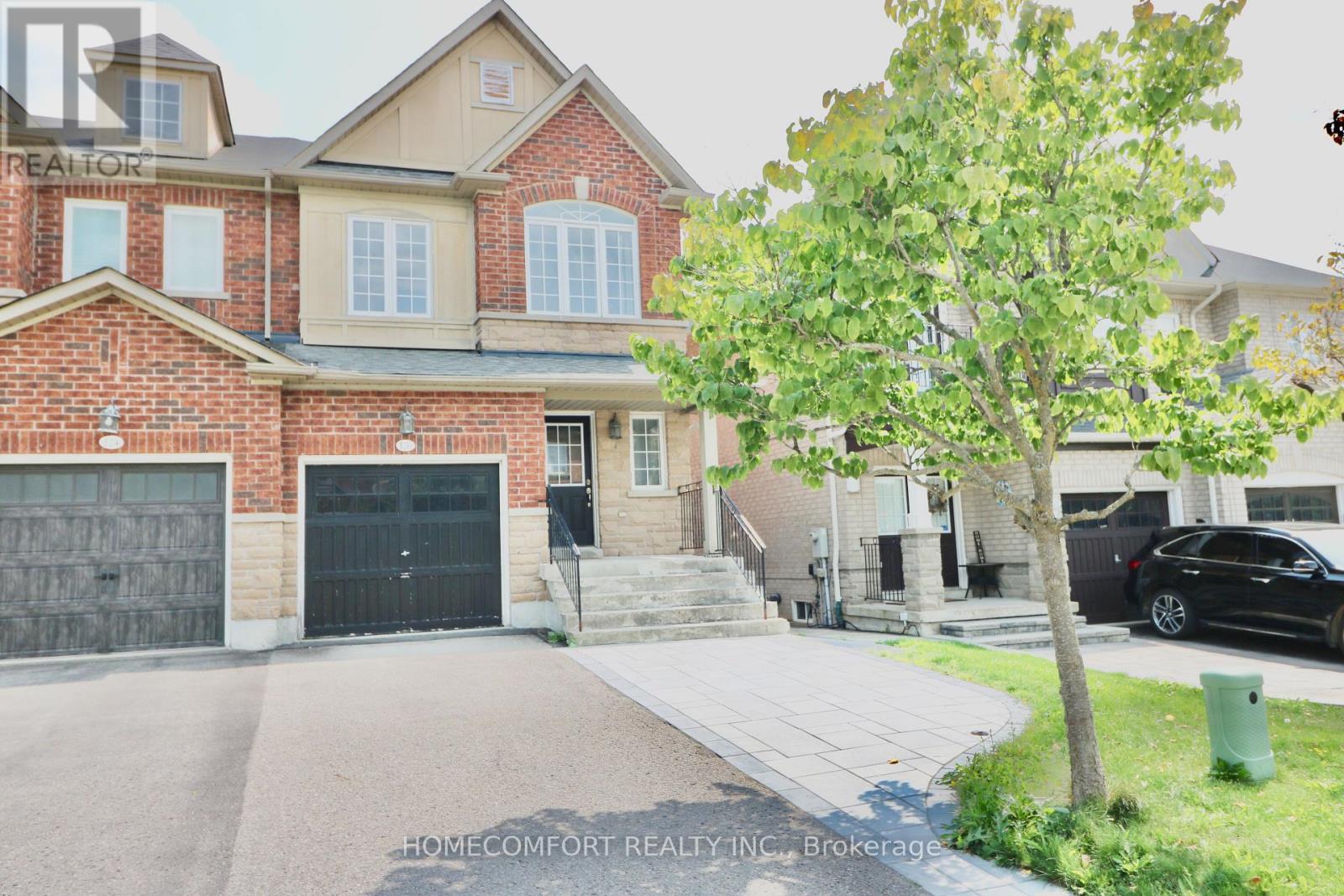 Photo of LOWER - 126 GAMBLE GLEN CRESCENT
