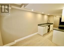 Lower - 126 Gamble Glen Crescent, Richmond Hill, ON L4S2T3 Photo 10