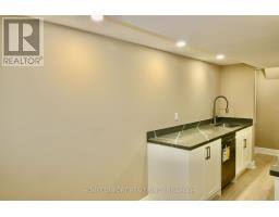 Lower - 126 Gamble Glen Crescent, Richmond Hill, ON L4S2T3 Photo 11