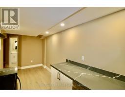 Lower - 126 Gamble Glen Crescent, Richmond Hill, ON L4S2T3 Photo 16