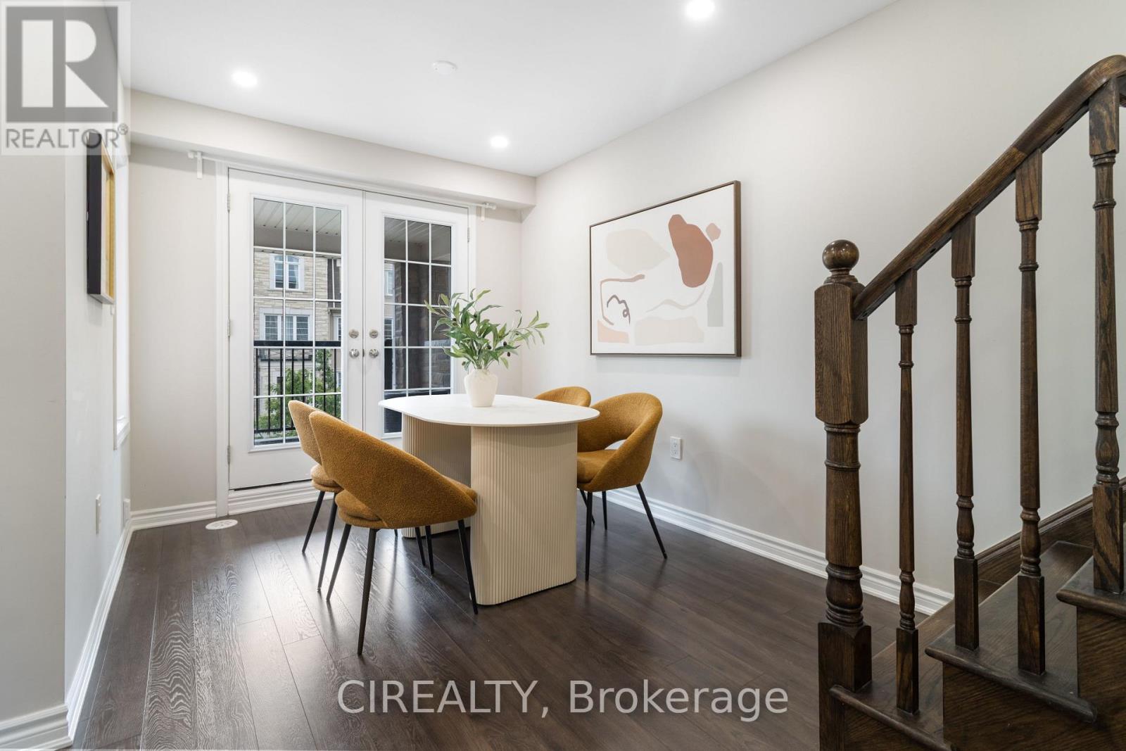 48 CASELY AVENUE - 13